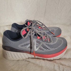 Running Shoes new balance fresh foam 9.5 womens
